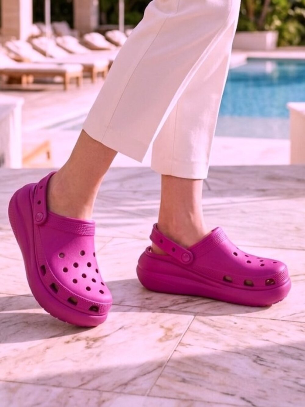 CROCS Crush Platform Pink Clogs